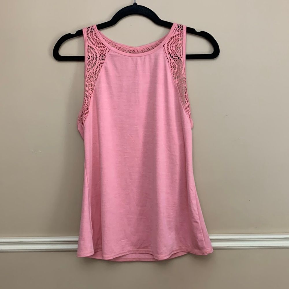 Athletic Works Pink Lace Trim Tank Exercise Shirt Size Medium